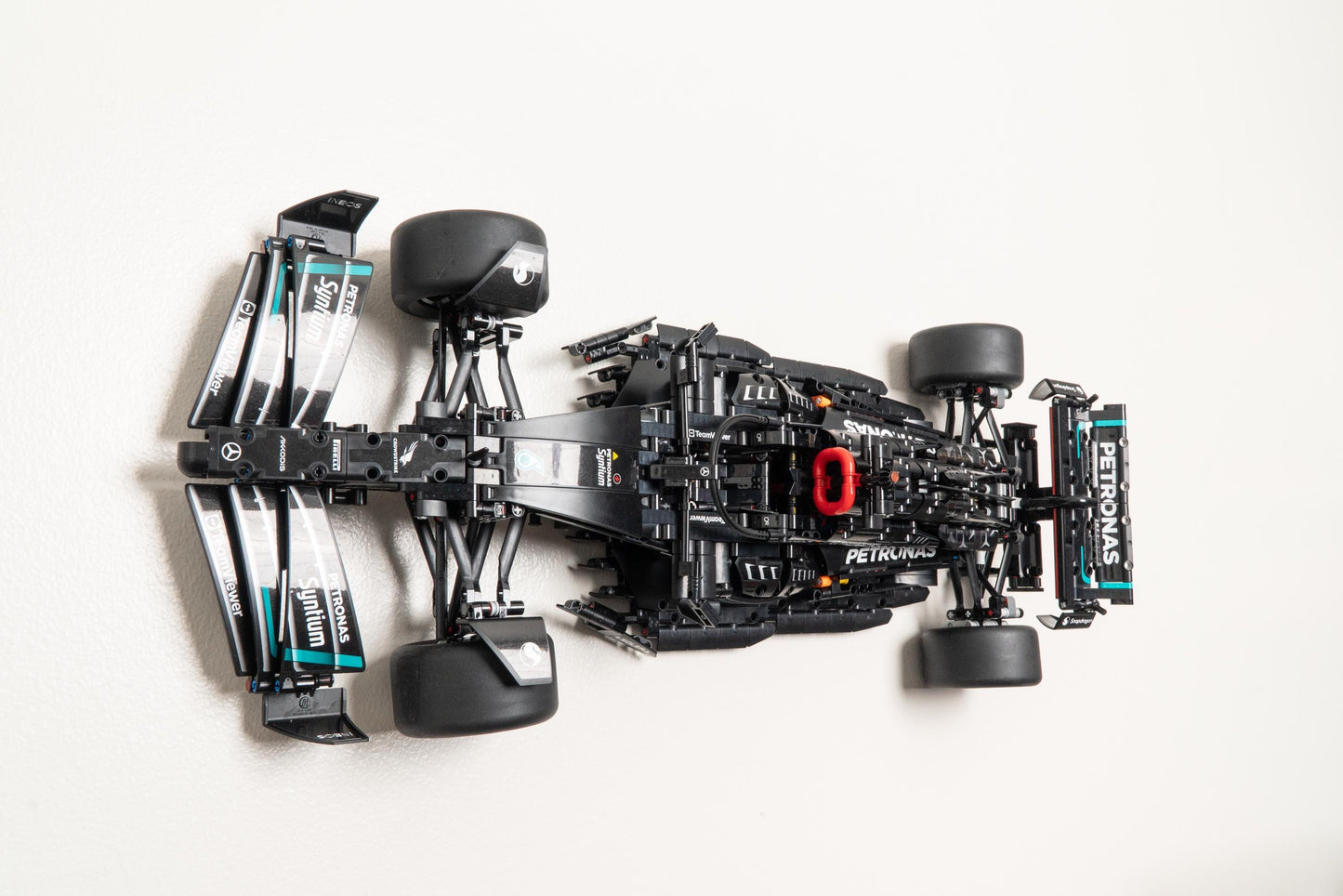 Horizontal Wall Mount for LEGO Technic Mercedes AMG F1 - 42171