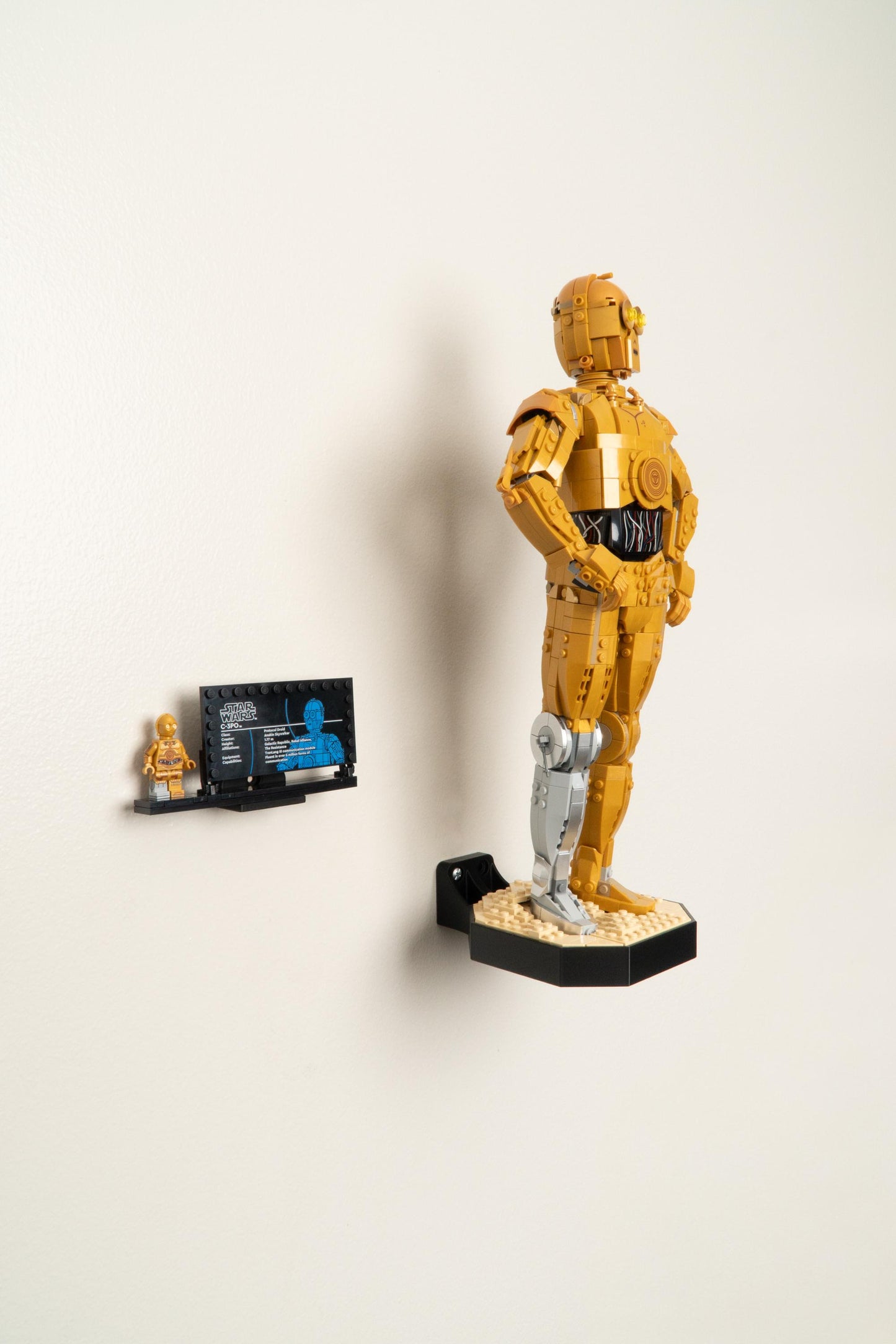 Wall Mount for LEGO C-3PO (75398)