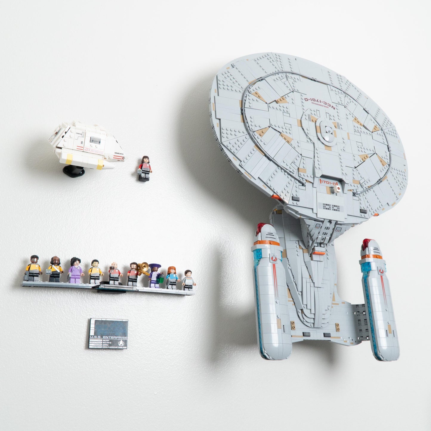 Vertical Wall Mount for LEGO Star Trek: U.S.S. Enterprise NCC-1701-D-10356