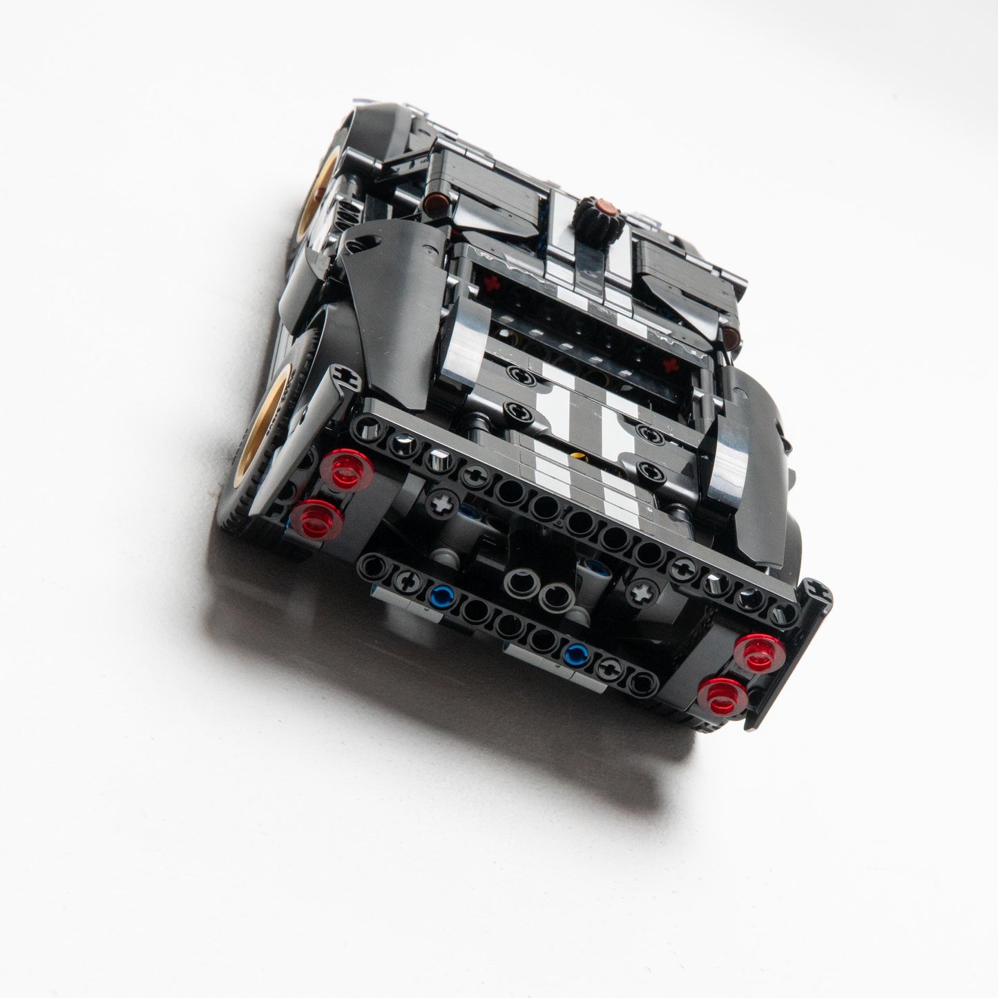 Vertical Wall Mount for LEGO Technic 1966 Ford GT40 MKII Race Car-42223