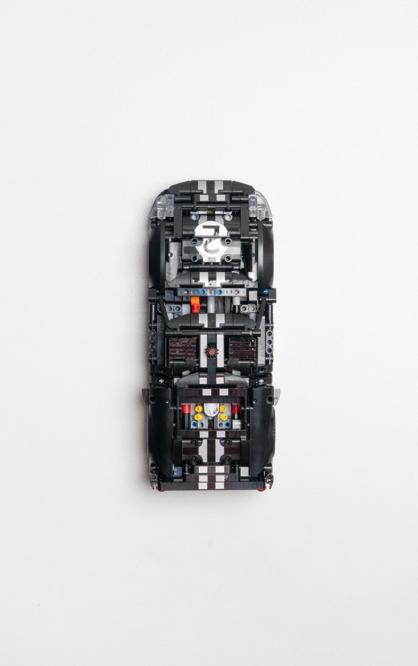 Vertical Wall Mount for LEGO Technic 1966 Ford GT40 MKII Race Car-42223