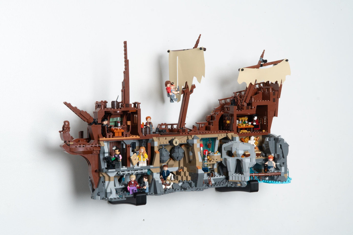Wall Mount for LEGO Ideas The Goonies-21363