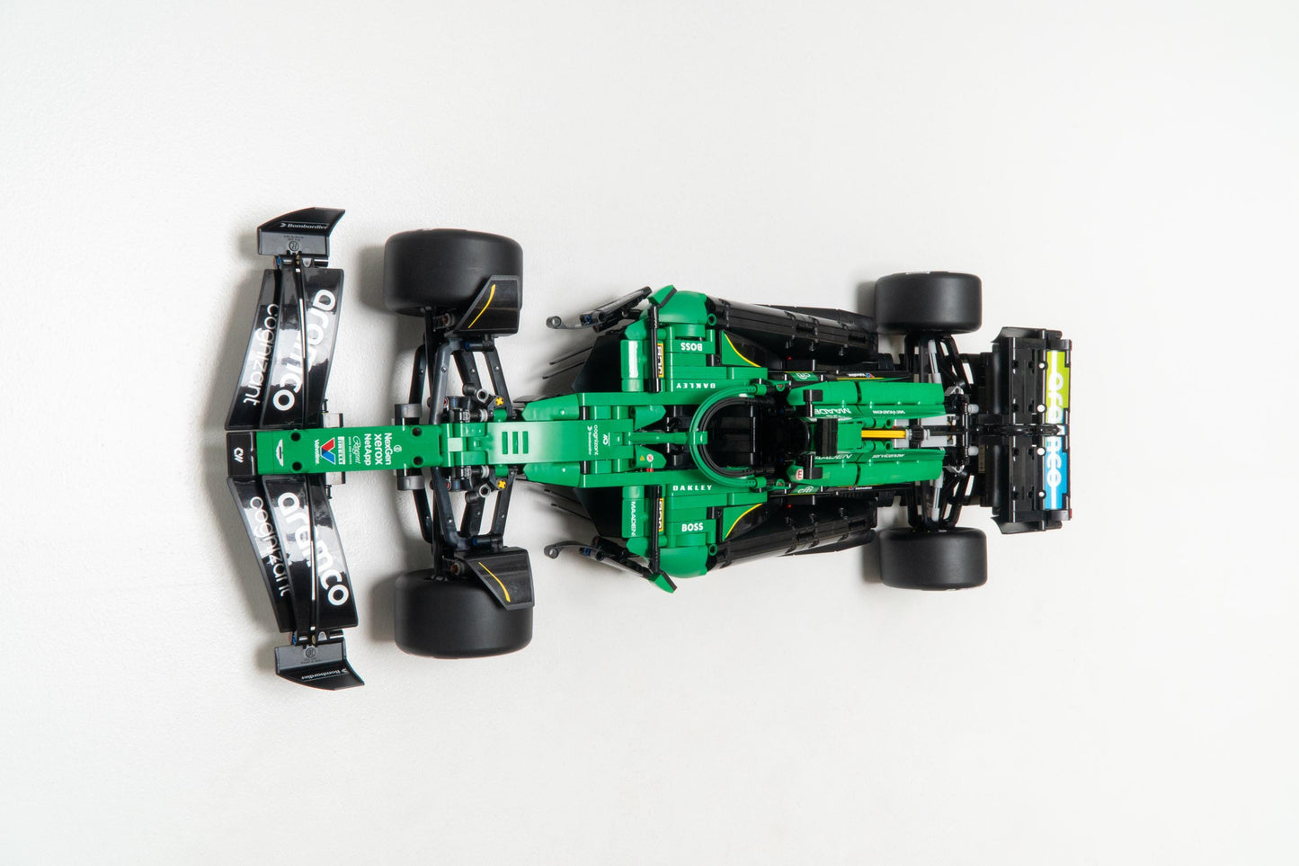 Horizontal Wall Mount for LEGO Technic Aston Martin Aramco AMR25 F1 Car-42240